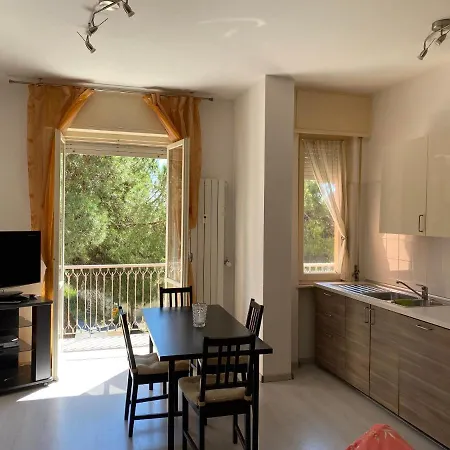 Appartement Casa Al Mare Di Vadino à Albenga Extérieur photo